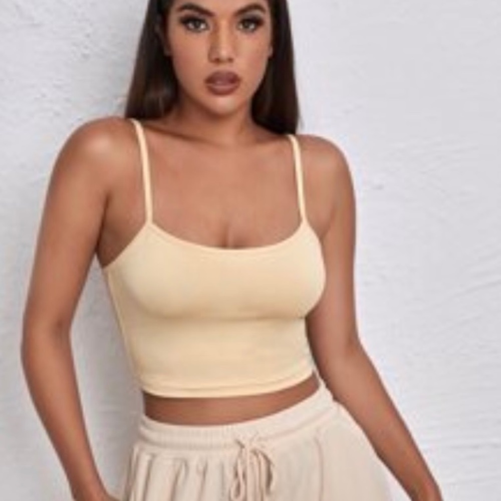 Solid fitted crop cami top